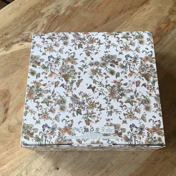 DIOR Gift Box - - Picture 2 of 11